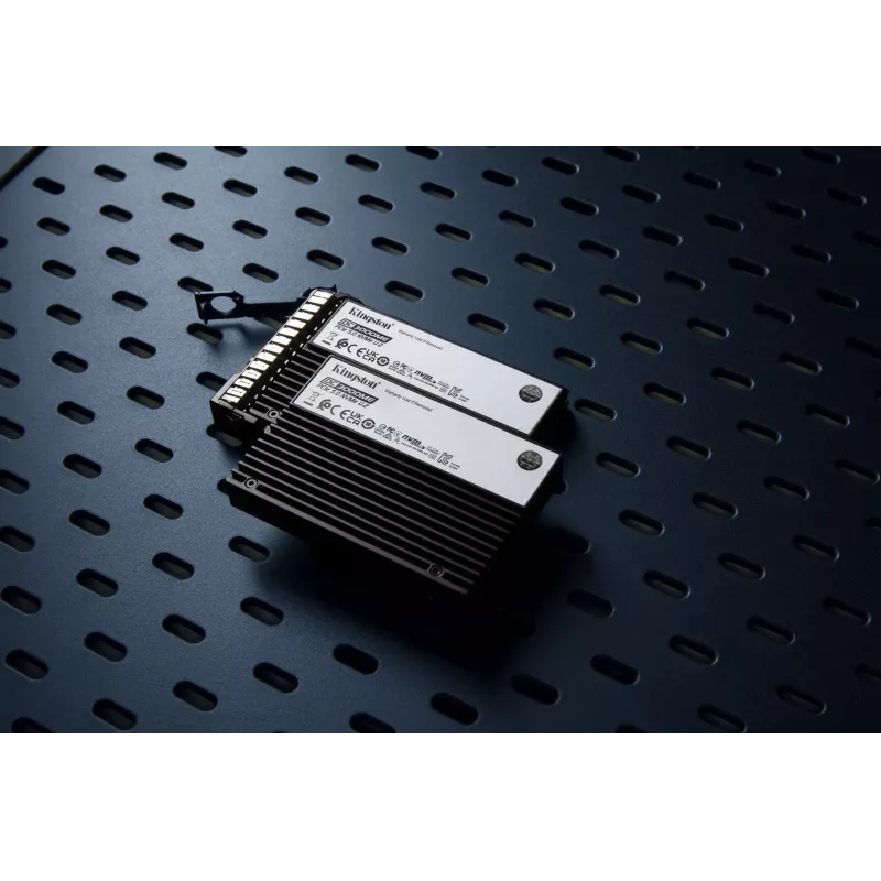 Kingston Technology 15,36 TB DC3000ME U.2 PCIe 5.0 NVMe TCG Opal Enterprise SSD