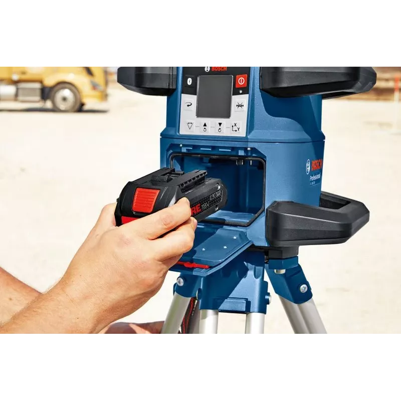 Poziomica laserowa Bosch GRL 600 CHV Professional — czerwona linia lasera 18V, akumulator ProCORE18V 4.0Ah