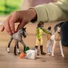 Zestaw zabawkowy Schleich Zestaw pierwszej pomocy Sarah figurka — Schleich 42777