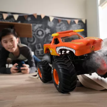 Monster Jam , El Toro Loco RC Monster Truck z efektami dymu Atomizer, skala 1:15, zabawki dla chłopców i dziewczynek od 3 lat
