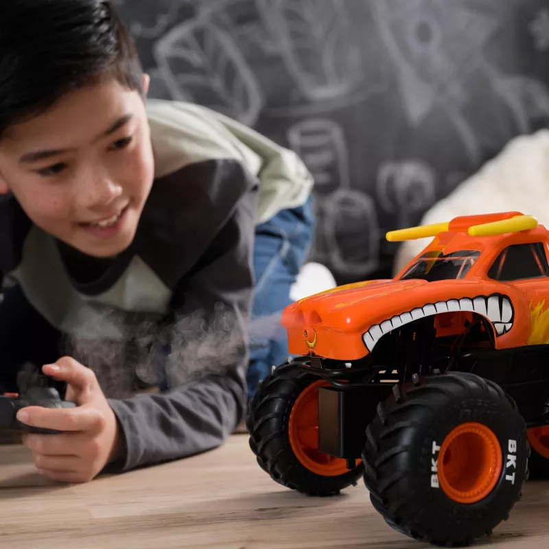Monster Jam , El Toro Loco RC Monster Truck z efektami dymu Atomizer, skala 1:15, zabawki dla chłopców i dziewczynek od 3 lat