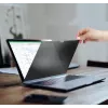 StarTech.com 14-calowy MacBook Pro 21/23 Laptopowa osłona prywatyzująca, antyrefleksyjny filtr prywatyzujący z 51% redukcją światła niebieskiego, ochrona ekranu monitora z kątem widzenia +/- 30°, odwracalne strony matowa/błyszcząca