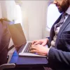 Filtr prywatności do laptopa StarTech.com 15,6 cala 16:9, antyodblaskowa folia prywatności z 51% redukcją światła niebieskiego, ochrona ekranu notebooka z kątem widzenia +/- 30 stopni, matowa/błyszcząca