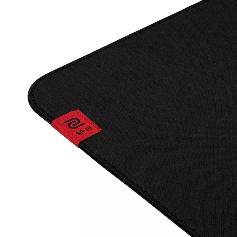 Podkładka pod mysz gamingowa Zowie G-SR III — duża powierzchnia materiałowa 470 × 390 mm, czarna, obszywane krawędzie
