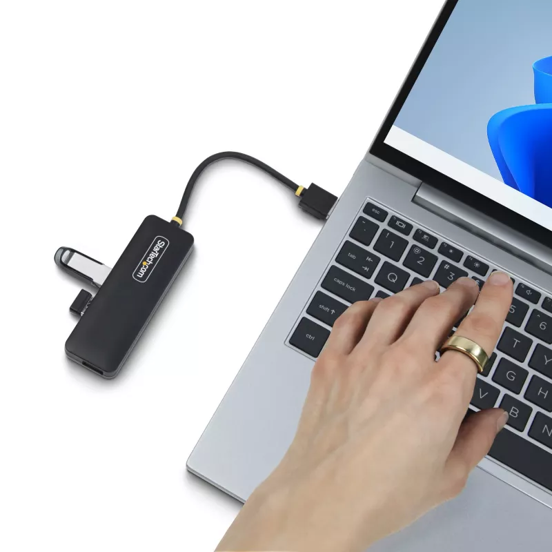 StarTech.com 4-portowy hub USB-A, 5 Gb/s, zasilany z magistrali, mały podróżny mini hub USB, rozdzielacz USB 3.0 z wieloma portami, przenośny hub USB, zabezpieczenie nadprądowe (OCP)