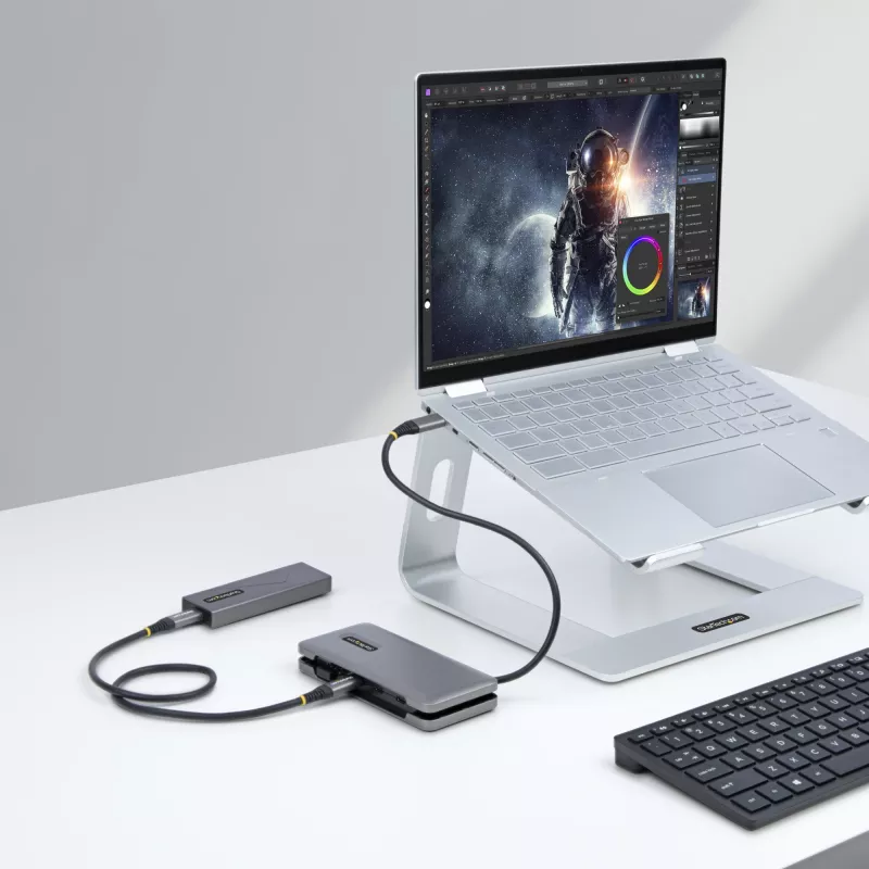 StarTech.com 4-portowy hub USB-C - 1x USB-A i 3x porty USB-C - USB 3.2 Gen 2 (10 Gb/s) - zasilany z magistrali - Hub USB-C z 12,6 cala/32 cm owijającym kablem - przenośny hub USB-C na USB-A
