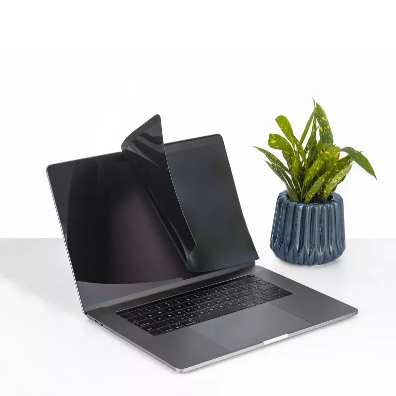 Filtr prywatności do laptopa StarTech.com dla 13-calowego MacBooka Pro i MacBooka Air – magnetyczny, zdejmowany filtr bezpieczeństwa – ochrona ekranu redukująca niebieskie światło 16:10 – matowa/błyszcząca – kąt ±30°