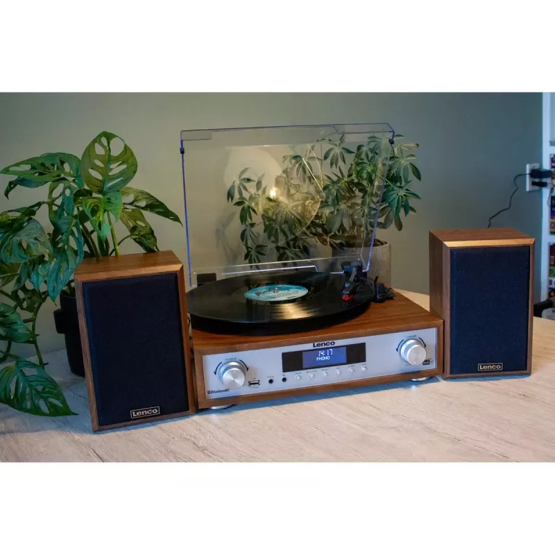 Belt-drive audio turntable Lenco MC-160WD