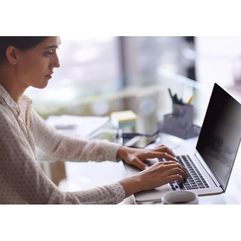 3M COMPLY™ Flip Attach Bezel Laptop Fit, COMPLYBZ, Laptop, Frameless display privacy filter, 9 g