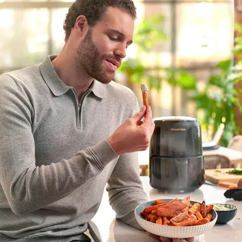 Frytkownica beztłuszczowa Russell Hobbs SatisFry Air 1,8 l 1100 W Czarna