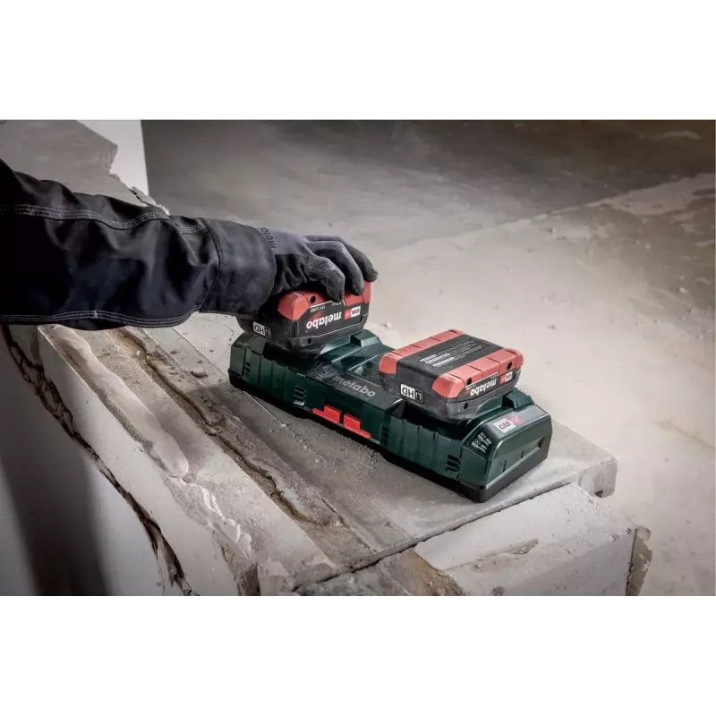 Ładowarka do akumulatorów Metabo 627495000 Universal AC litowo-jonowa zielona