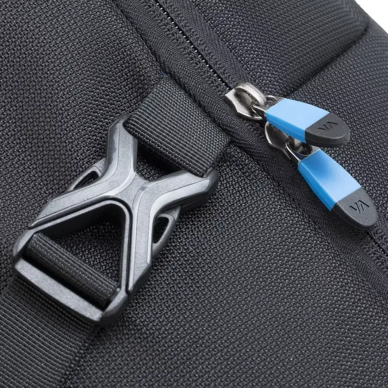 Plecak Rivacase 7860 do laptopów 43,9 cm (17,3 cala), poliester, czarny/niebieski