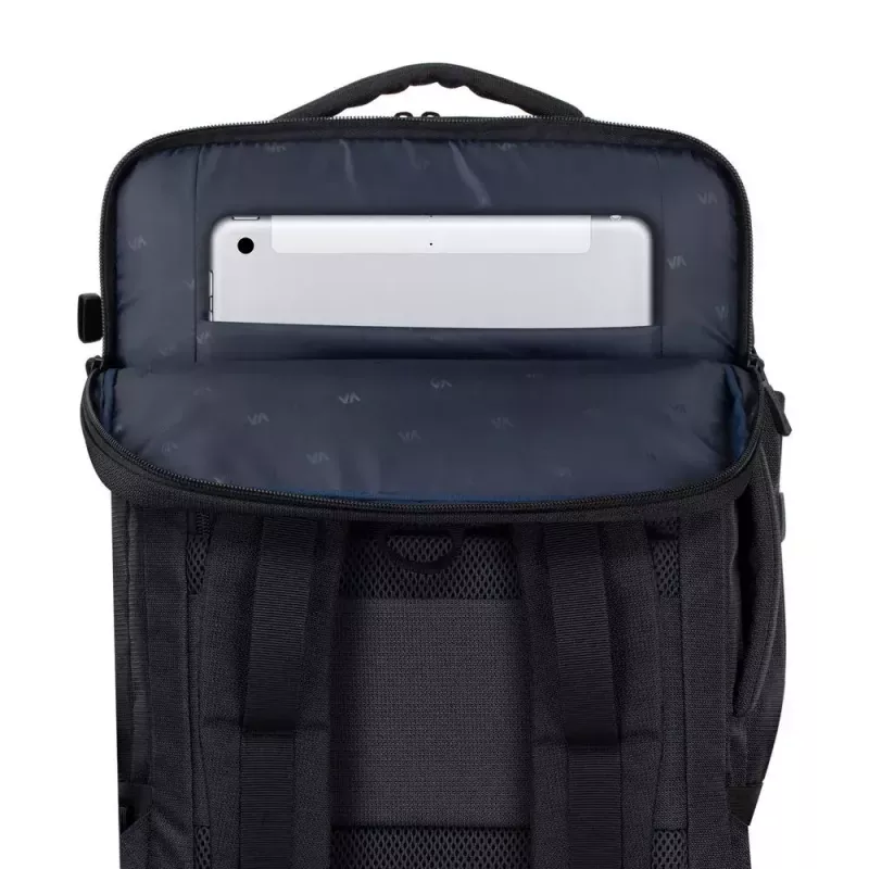 Plecak Rivacase 8461 43.9 cm 17.3 cala Czarny 2 kieszenie przednie