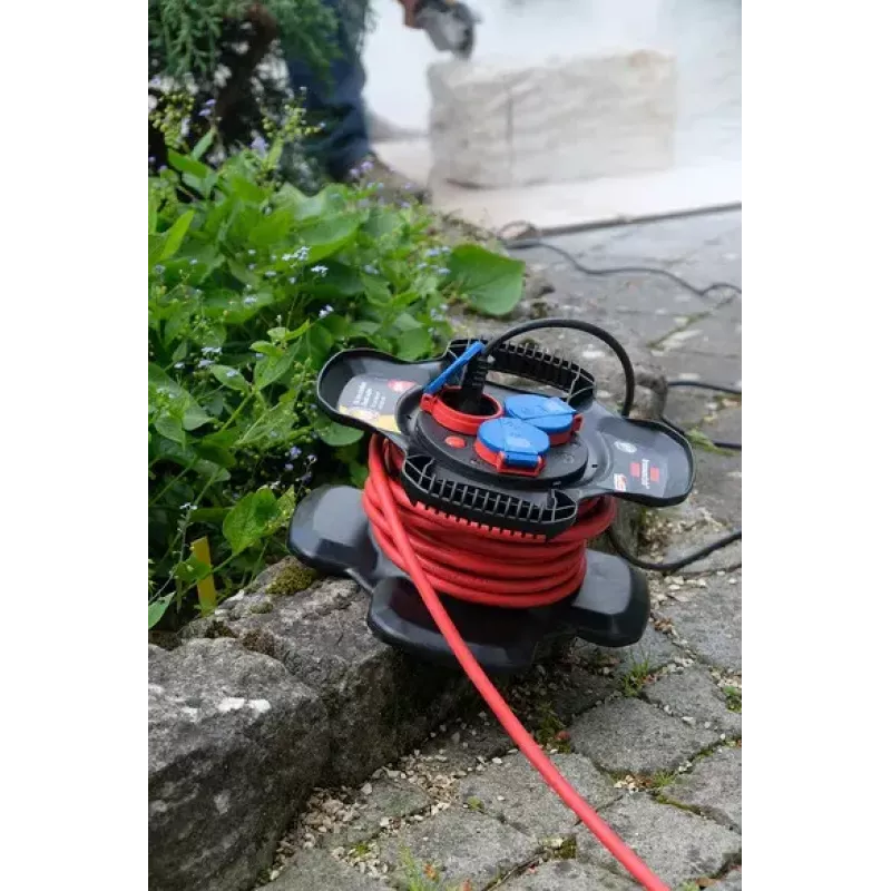 Przedłużacz zasilający Brennenstuhl 1169710100 10m 3 gniazda AC zewnętrzny czarny czerwony