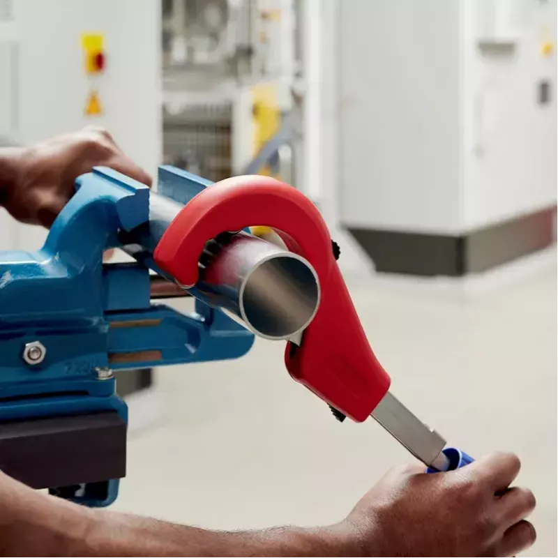 Obcinak do rur Knipex 90 31 03 BK, odpowiedni do mosiądzu, miedzi, stali