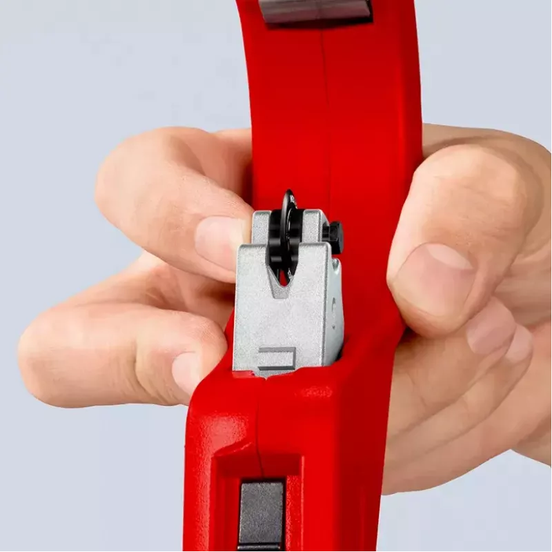 Obcinak do rur Knipex 90 31 03 BK, odpowiedni do mosiądzu, miedzi, stali