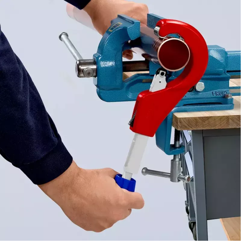 Obcinak do rur Knipex 90 31 03 BK, odpowiedni do mosiądzu, miedzi, stali