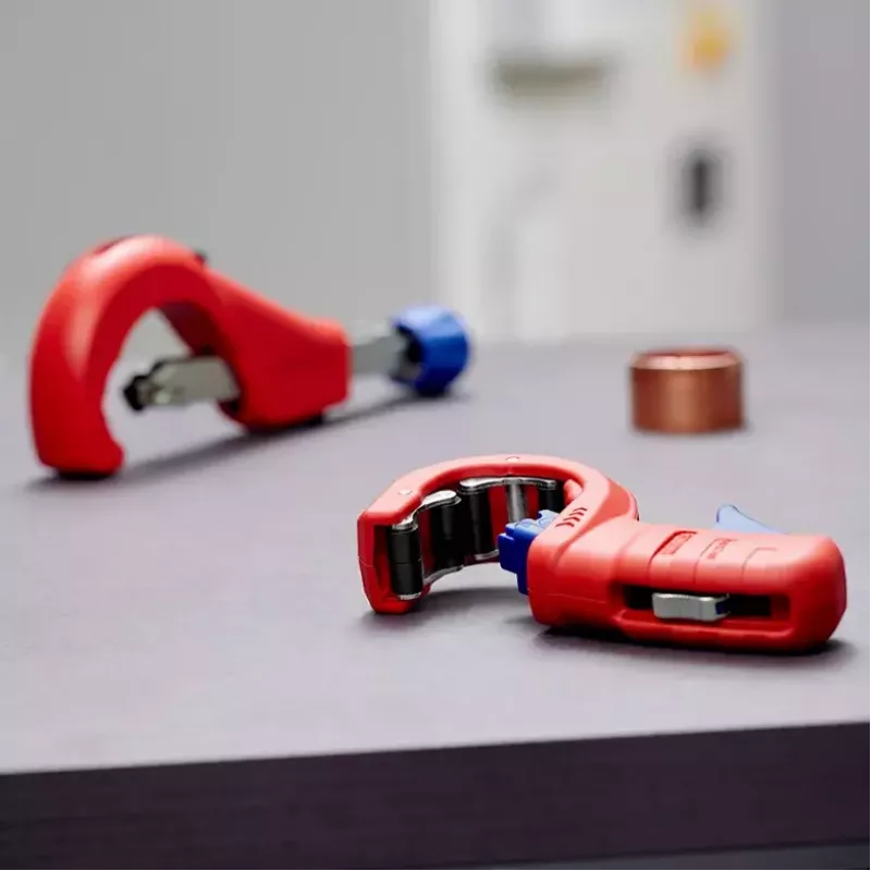 Obcinak do rur Knipex 90 31 03 BK, odpowiedni do mosiądzu, miedzi, stali