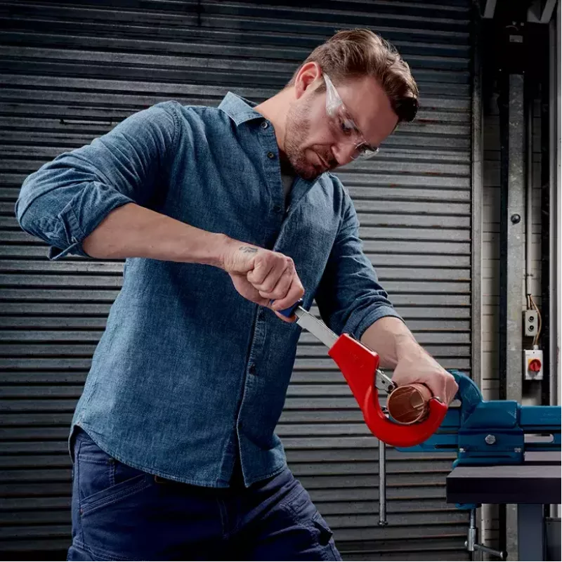 Obcinak do rur Knipex 90 31 03 BK, odpowiedni do mosiądzu, miedzi, stali