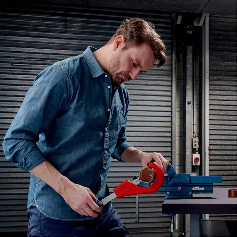 Obcinak do rur Knipex 90 31 03 BK, odpowiedni do mosiądzu, miedzi, stali