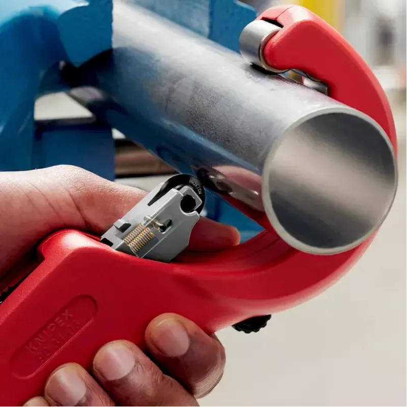 Obcinak do rur Knipex 90 31 03 BK, odpowiedni do mosiądzu, miedzi, stali