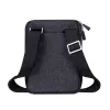Torba na ramię Rivacase 8810 na tablety do 20,3 cm (8 cali) — poliuretan i poliester, 0,28 kg