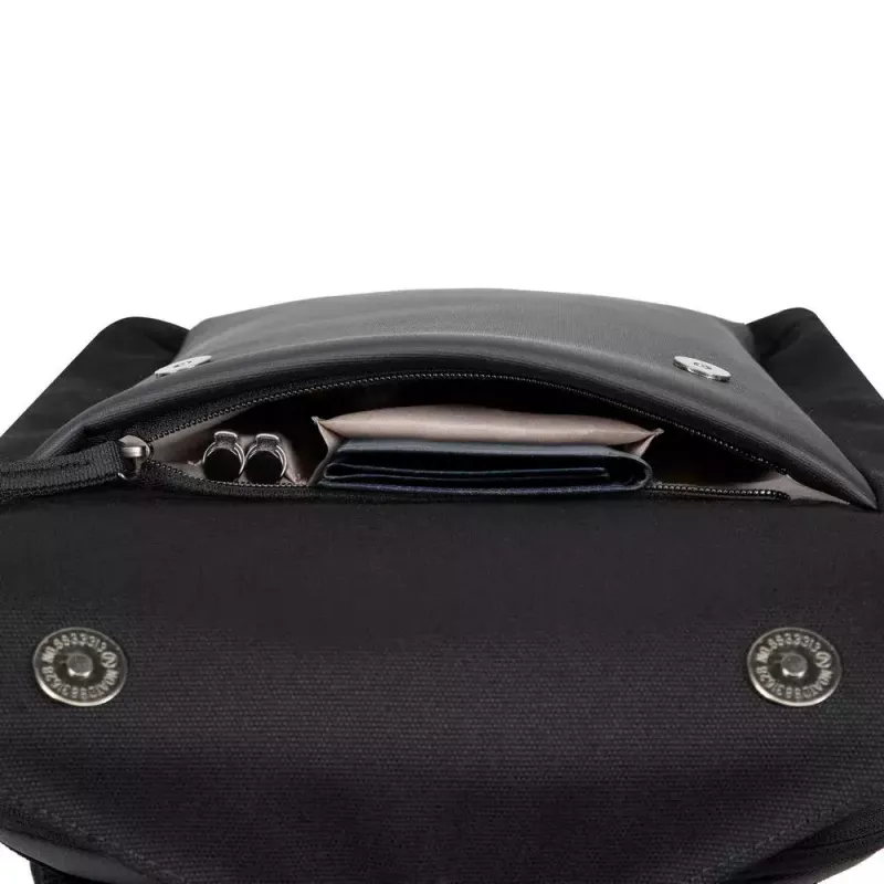 Plecak Rivacase 8521 33,8 cm (13,3 cala) Czarny Uchwyt do przenoszenia Pasek na ramię