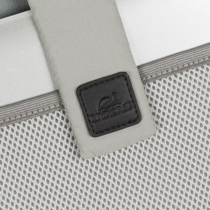 Aktówka Rivacase 8823 na laptopy do 33,8 cm (13,3 cala) — poliester, poliuretan, 0,675 kg