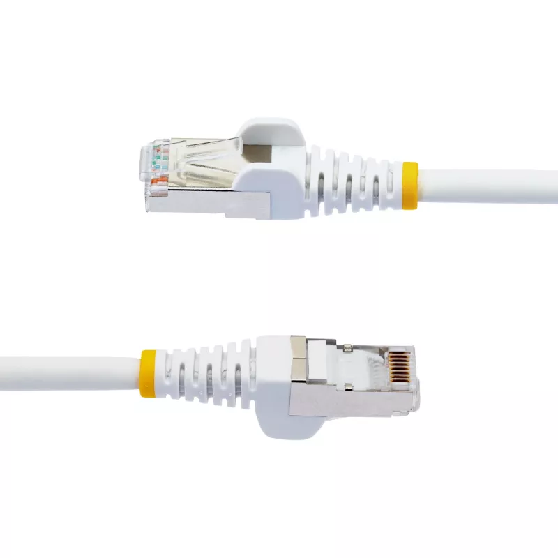 StarTech.com 50cm Kabel Ethernet Cat6a - Biały - LSZH - 10GbE 500MHz 100W PoE++ Bezzaczepowe RJ-45 z odciążeniami S/FTP Kabel krosowy sieciowy