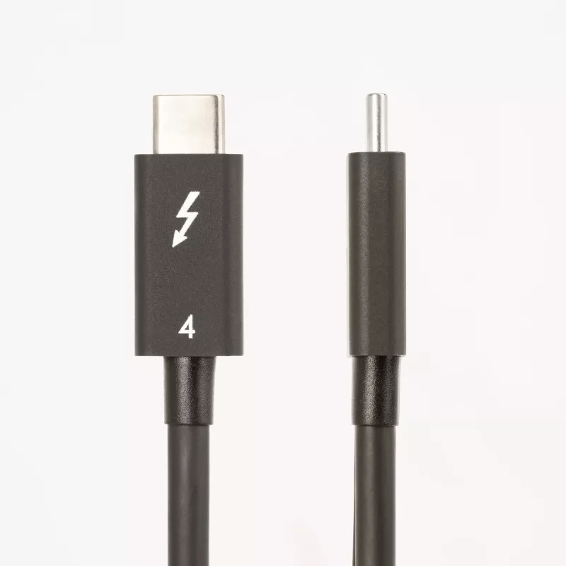 StarTech.com 1.6ft Kabel Thunderbolt 4 - 40Gbps - 100W PD - Wideo 4K/8K - Certyfikowany przez Intel kabel Thunderbolt - Kompatybilny z USB 4/Thunderbolt 3/USB 3.2/USB Type-C/DisplayPort