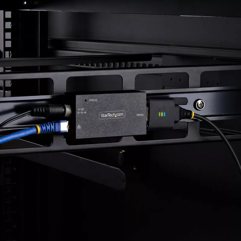 StarTech.com 1-portowy adapter szeregowy do Ethernetu, serwer urządzeń szeregowych IP do zdalnych urządzeń RS232, montaż na ścianie/szynie DIN, metalowa obudowa, konwerter RJ45 LAN na DB9 szeregowy