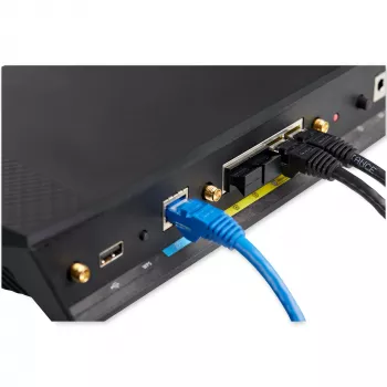 StarTech.com 100 szt. Osłon przeciwkurzowych RJ45 – Wielorazowe zaślepki RJ45 / kapturki ochronne – Zabezpieczenie/blokada portu Ethernet/LAN – Zatrzaskowe osłony na gniazdo żeńskie RJ45 do koncentratorów, przełączników, routerów