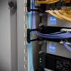 Panel do zarządzania kablami PATCHBOX Patchcatch Solo 24-Pack czarno-czerwony