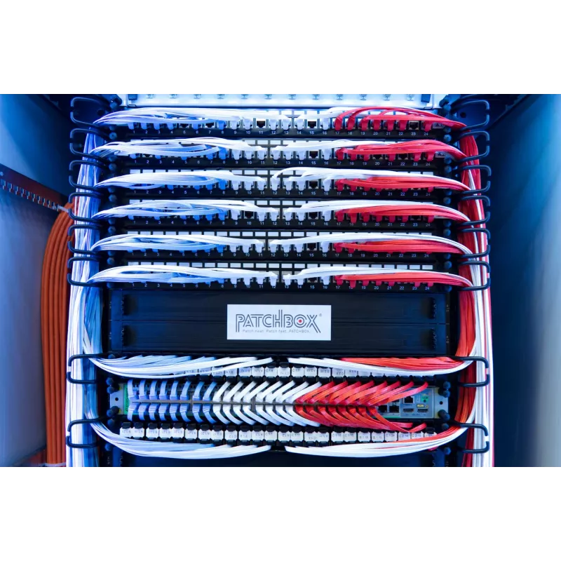 PATCHBOX PBCX8K organizer kabli Uchwyt do szafy rack na kable Czarny 4 szt.