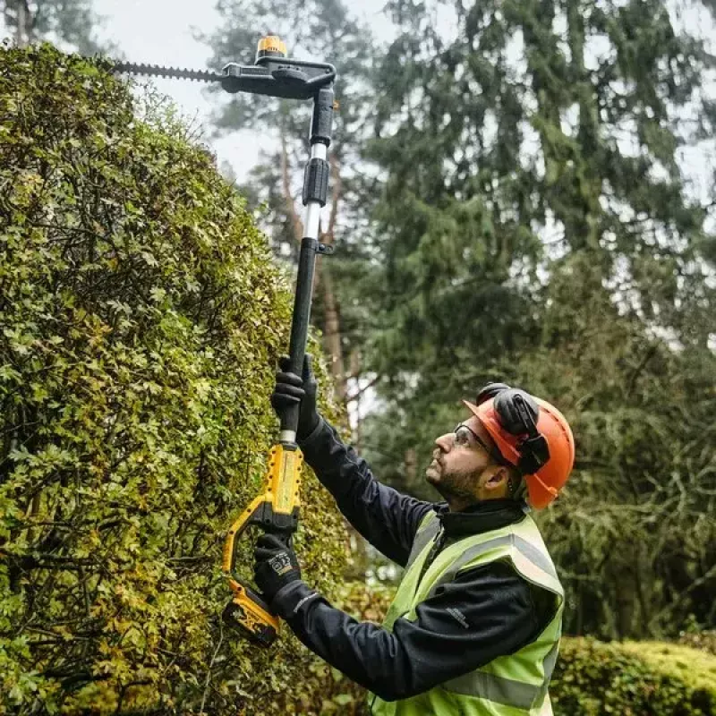 Nożyce do żywopłotu na wysięgniku DeWALT DCMPH566N-XJ