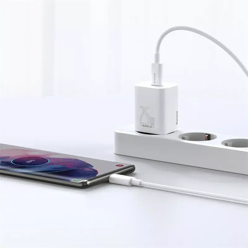 Baseus Super Si Ładowarka sieciowa biała szybkie ładowanie 12V 1xUSB-C