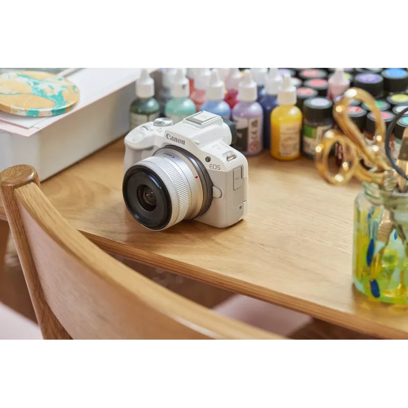 Aparat MILC Canon EOS R50 Biały 24,2 MP 4K Ultra HD
