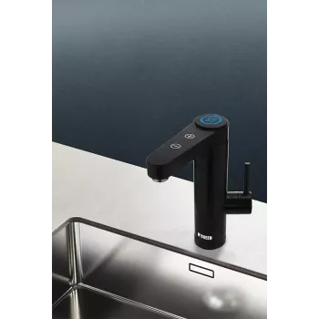 Przepływowy podgrzewacz wody NOVEEN IWH965 INOX Czarny 5,5 kW 220 V, stal nierdzewna, sterowanie dotykowe, 2,5 l/min