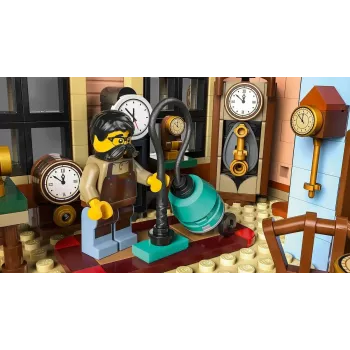 Zestaw konstrukcyjny LEGO Icons 10350 Tudor Corner House — 3266 elementów, 8 minifigurek, wiek 18+, 260×250×310 mm