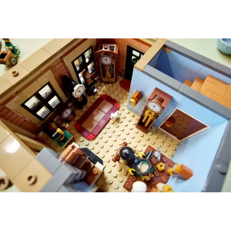 Zestaw konstrukcyjny LEGO Icons 10350 Tudor Corner House — 3266 elementów, 8 minifigurek, wiek 18+, 260×250×310 mm