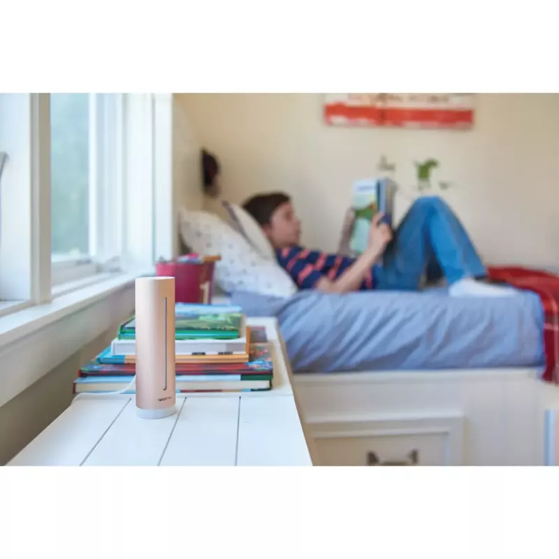 Monitor jakości powietrza w pomieszczeniach Netatmo Smart Indoor Air Quality Monitor — CO2 0–5000 ppm, temp 0–50°C, hałas, Wi‑Fi/Bluetooth, zasilany prądem przemiennym, aluminium, różowe złoto