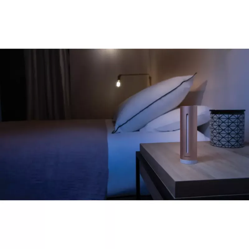 Monitor jakości powietrza w pomieszczeniach Netatmo Smart Indoor Air Quality Monitor — CO2 0–5000 ppm, temp 0–50°C, hałas, Wi‑Fi/Bluetooth, zasilany prądem przemiennym, aluminium, różowe złoto