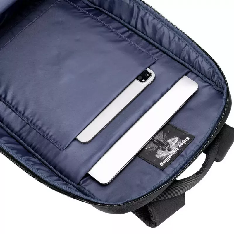 Torba na laptopa MODECOM Active 15 PLE‑MC‑ACTIVE‑15 do laptopów 15,6 cala, 8 GB RAM (etykieta) — skóra ekologiczna, czarna, zapięcie na zamek, port USB