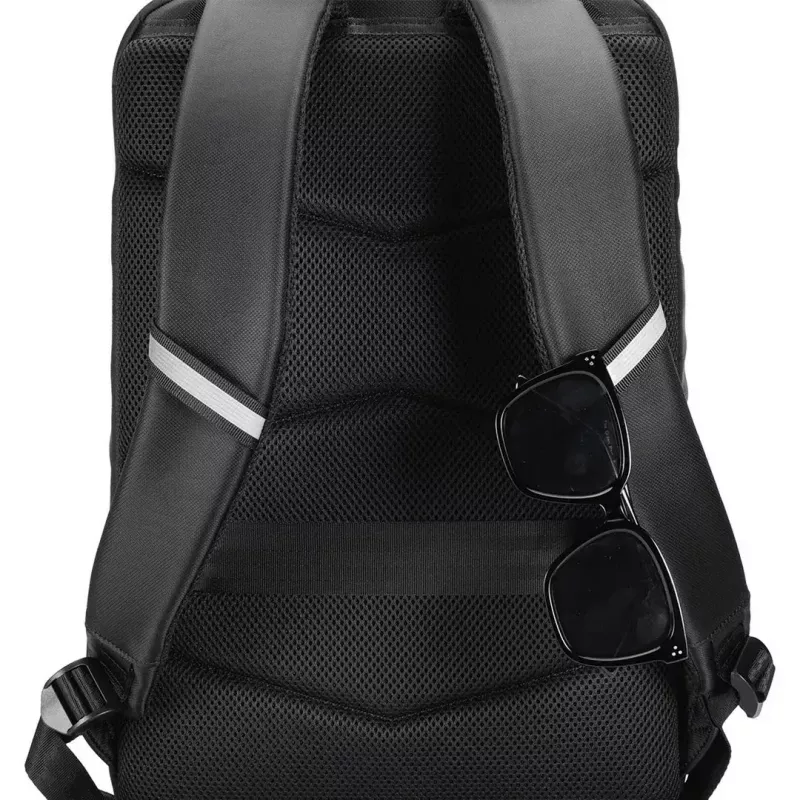 Torba na laptopa MODECOM Active 15 PLE‑MC‑ACTIVE‑15 do laptopów 15,6 cala, 8 GB RAM (etykieta) — skóra ekologiczna, czarna, zapięcie na zamek, port USB