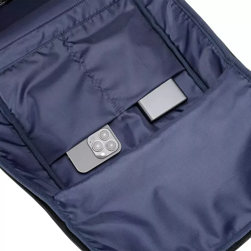 Torba na laptopa MODECOM Active 15 PLE‑MC‑ACTIVE‑15 do laptopów 15,6 cala, 8 GB RAM (etykieta) — skóra ekologiczna, czarna, zapięcie na zamek, port USB