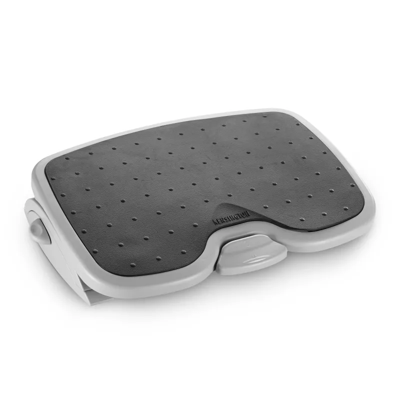 Podnóżek Kensington SoleMate Plus z regulacją nachylenia 0–20°, wysokość 8,89–12,7 cm, platforma 45×35 cm, czarno-szary