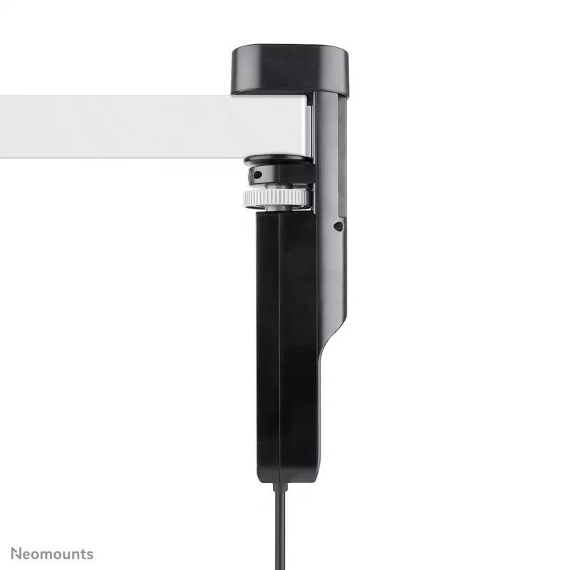 Gniazdo biurkowe Neomounts DS22-840BL6 z zaciskiem i portami USB-C i USB-A – szybkie ładowanie