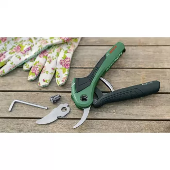 Nożyce do gałęzi Bosch EasyPrune bypass, ostrze ze stali nierdzewnej, zdolność cięcia 2,5 cm, akumulator 5,4 Wh, blokada bezpieczeństwa