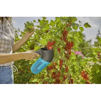 Ręczny zbieracz owoców Gardena 17400-20 z czarną plastikową rączką