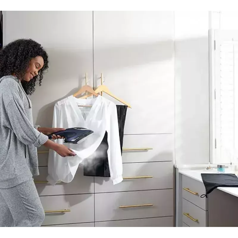 Parownica ręczna do ubrań Russell Hobbs 28370-56